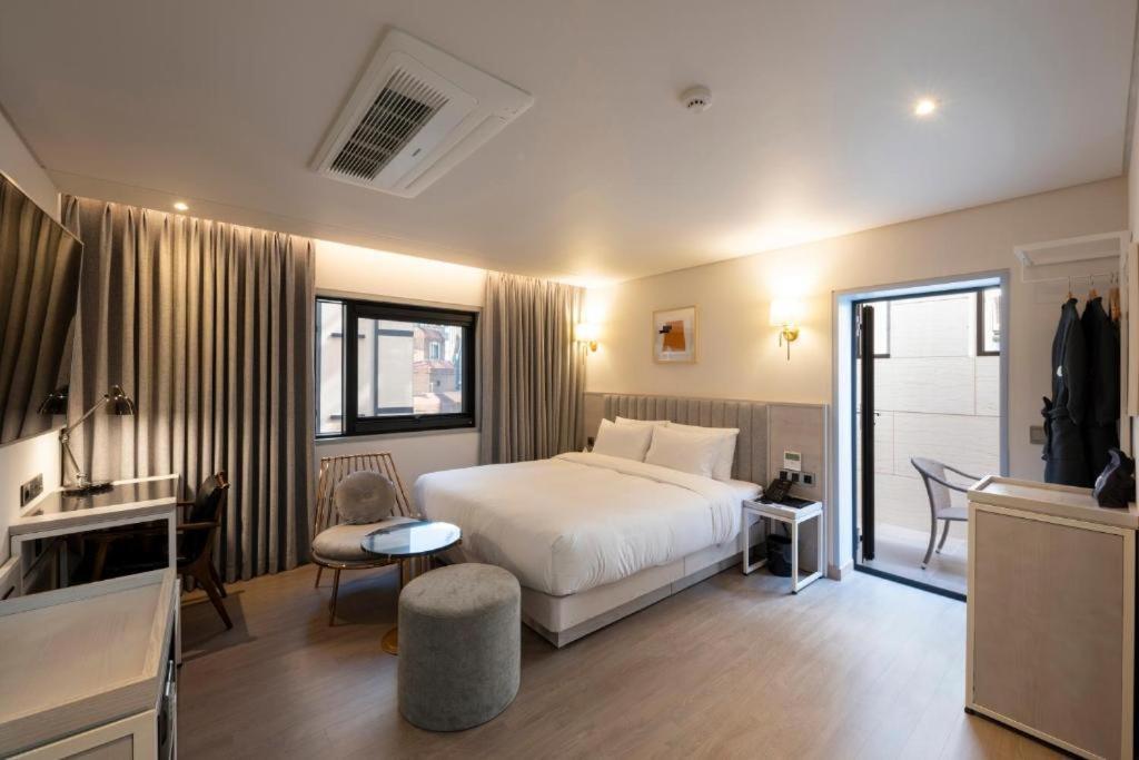 Hound Hotel Yeonsan Пусан Экстерьер фото